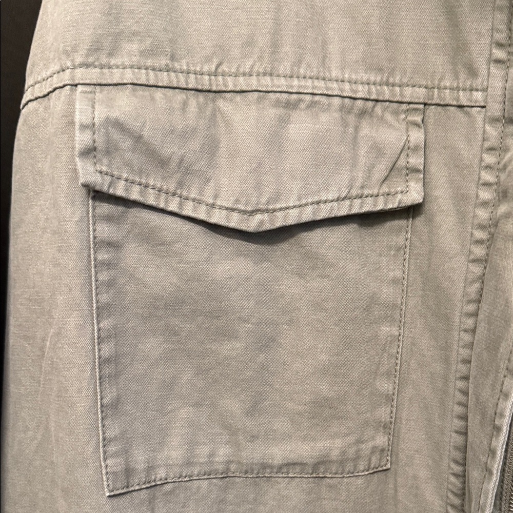 Like New! Old Navy Utility Jacket in Olive Green women 2X - Picture 5 of 8